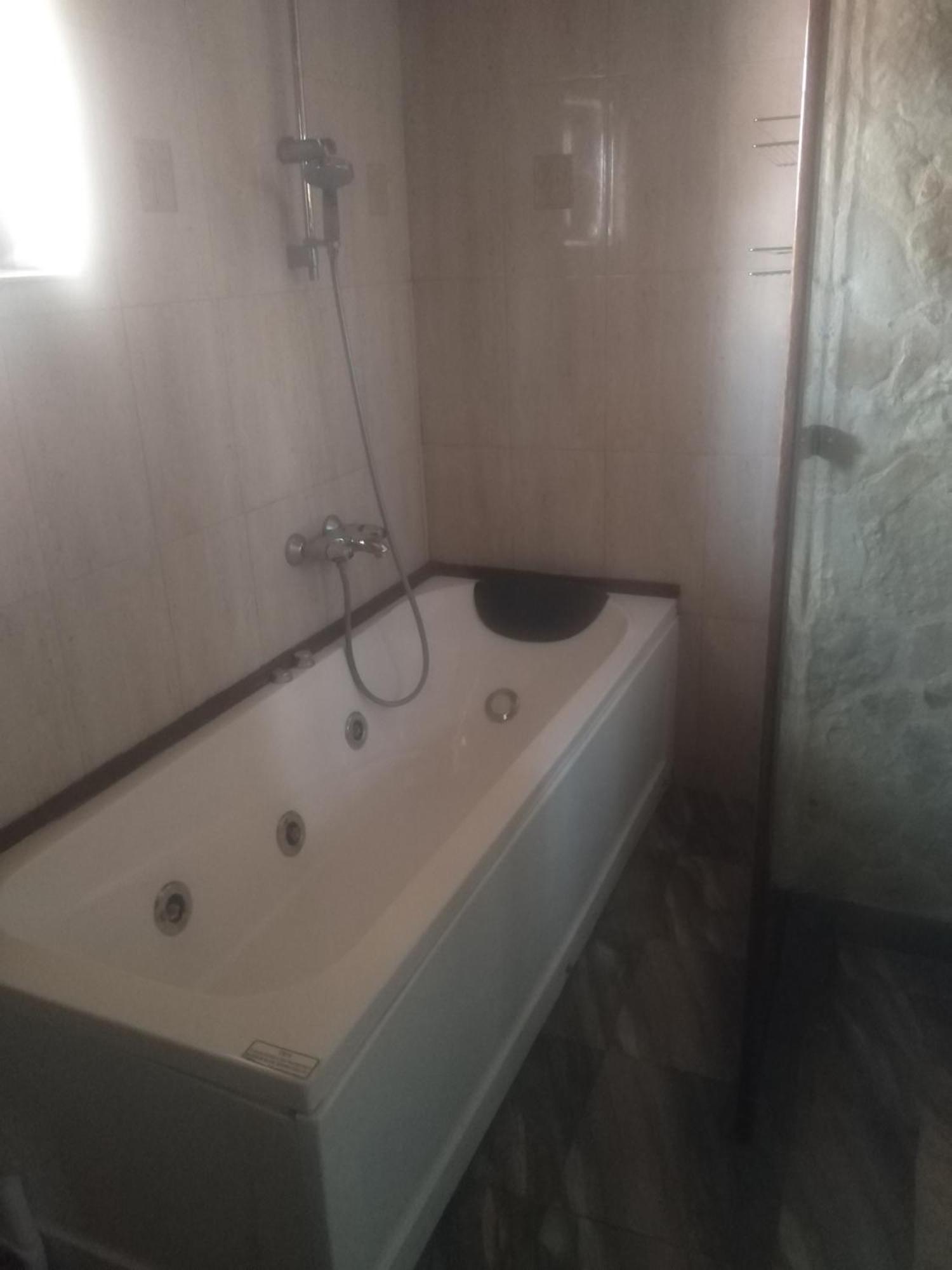 Старата Баkалия The Old Grocery, Guest Rooms Balchik Bilik gambar